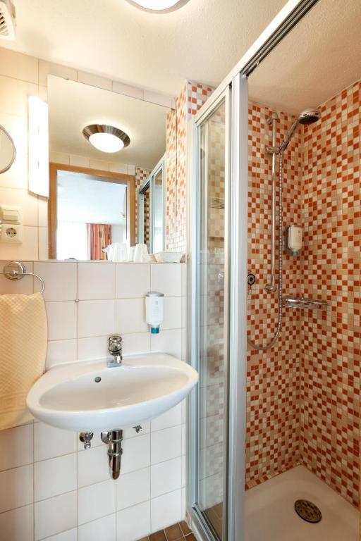 Hotel Pension Stern Bad Buchau Room photo